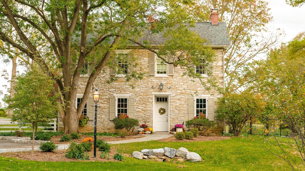 Mount Joy House | 1732 Restored Historic Farmhouse