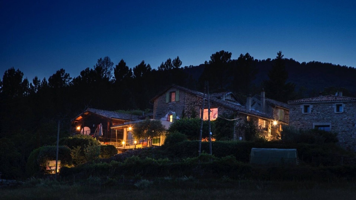 Beaumont House | 17th-century country house, 350 m2 in the heart of nature, indoor pool 30°C, sauna