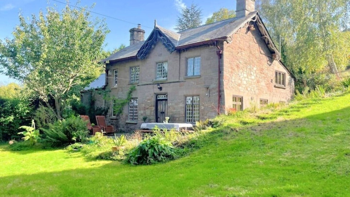 Symonds Yat Cottage | 17th Century Stone Holiday Cottage - Wye Valley and the Forest of Dean