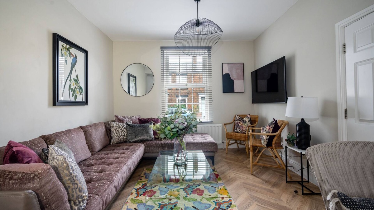 York House | 18 Dove Street - a family break that sleeps 7 guests in 4 bedrooms