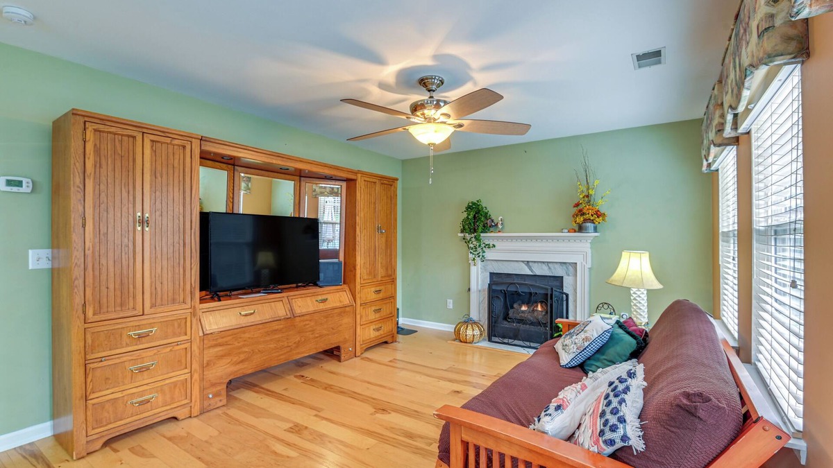 Old Hickory House | 18 Mi to Nashville: Home w/Dedicated Workspace