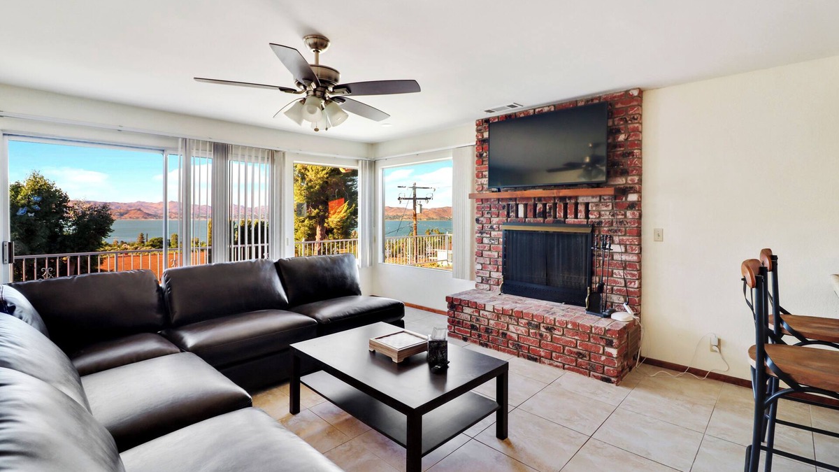 Lakeland Village House | 180° Lakeview 5B/3B Gameroom, Boat/RV Parking FastWifi, Beautiful Views, Family