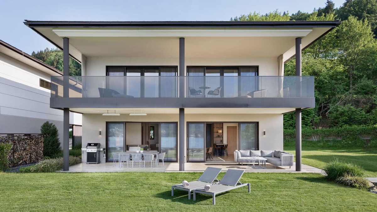 Maria Woerth House | 180 square meter villa directly on Lake Wörthersee