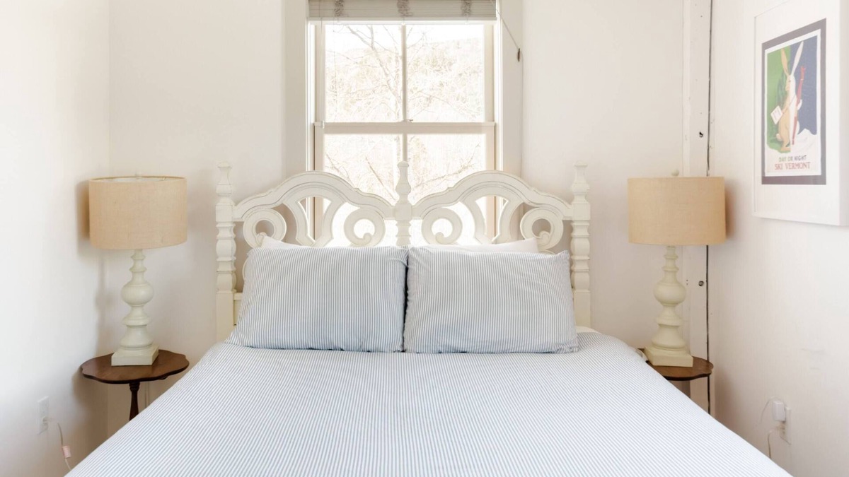 Waitsfield Apartment | 1830 Enchanting, Light-Filled Farmhouse Apartment