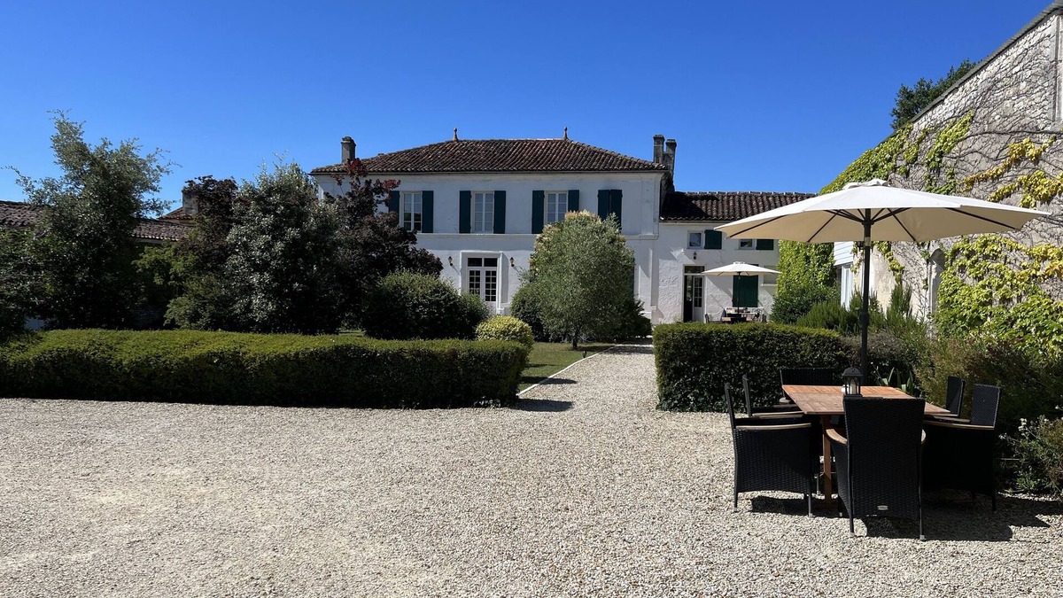 Chassors Cottage | 1854 Chassors- Charente gîte - 4*- heated pool & Jacuzzi, amazing facilities