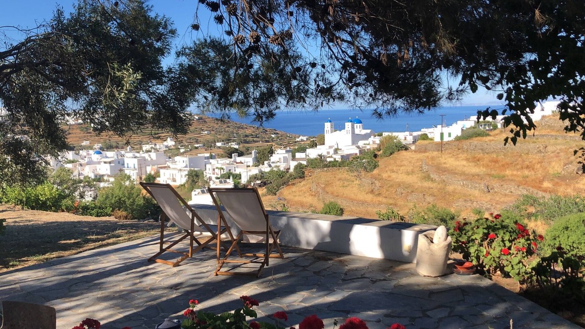 Sifnos House | 1875 residence with panoramic views and garden