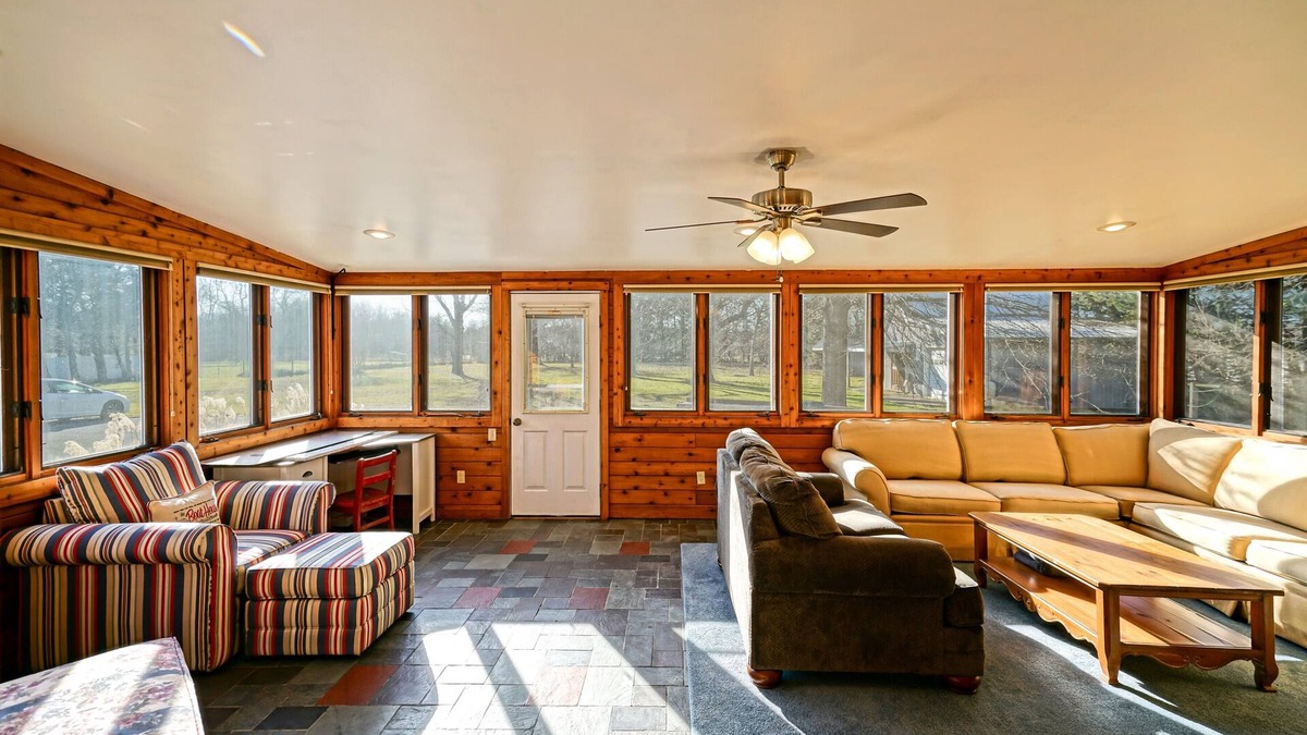 Sussex County House | 18782 Harbeson Road - The Robin's Nest Inn