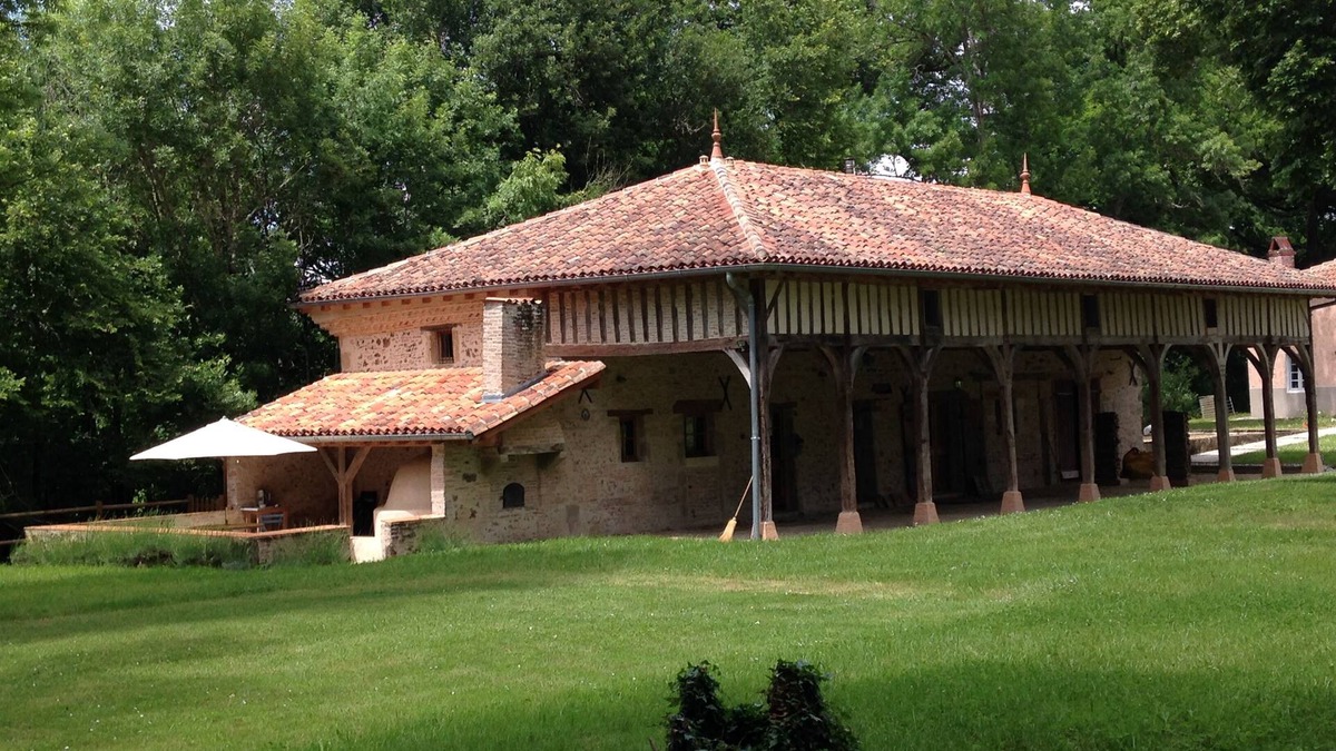 Arjuzanx House | 18th century barn, exceptional site, swimming pool, 35mn from the Ocean