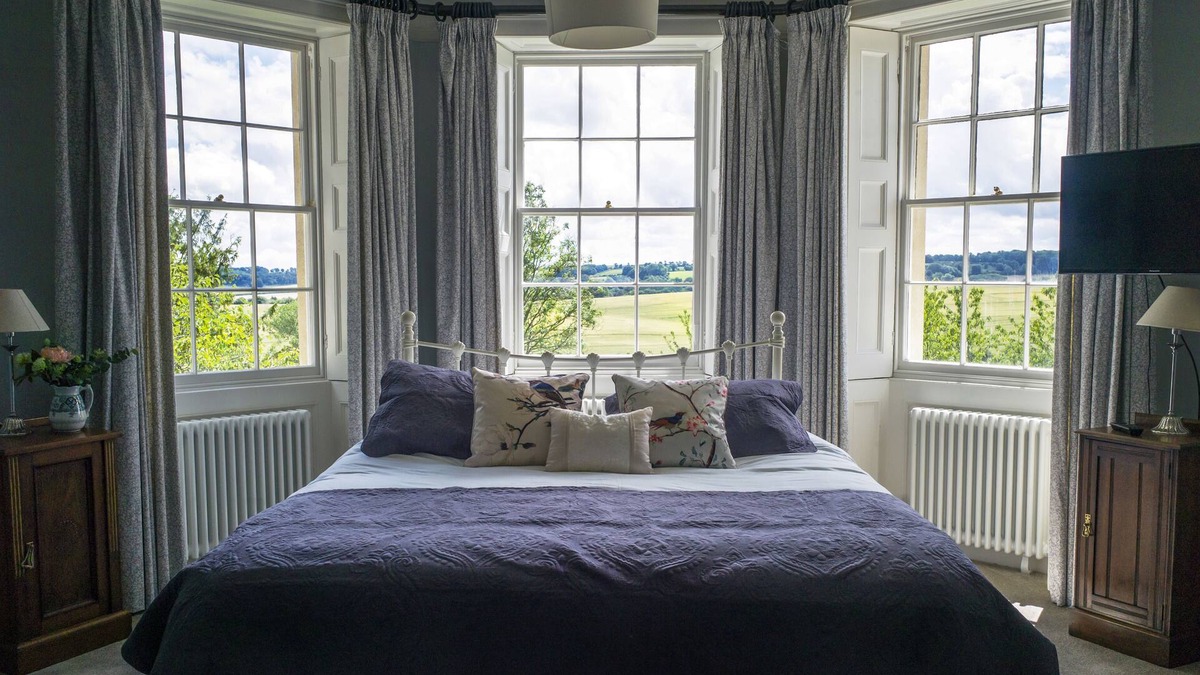 Louth Bed & Breakfast | 18th Century House surrounded by beautiful views, providing outstanding luxury