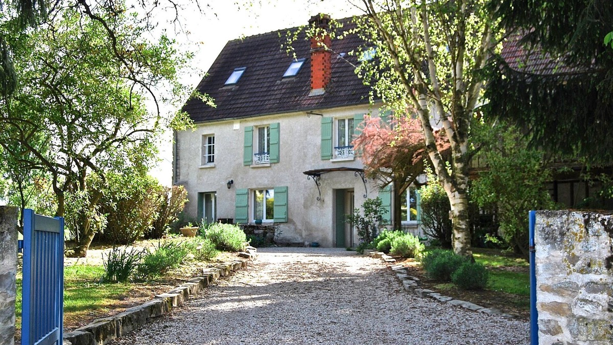 Priez Cottage | 18th Century property 1h from Paris