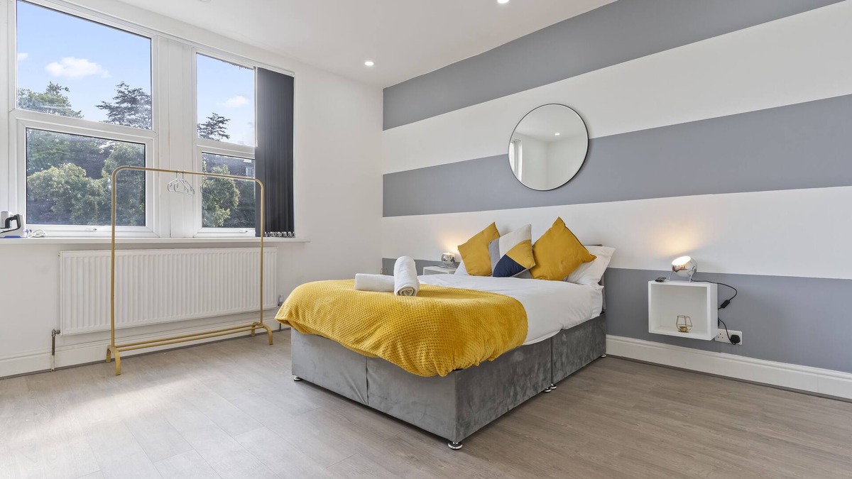Edgbaston House | 191 Hagley Road Four-bedroom home