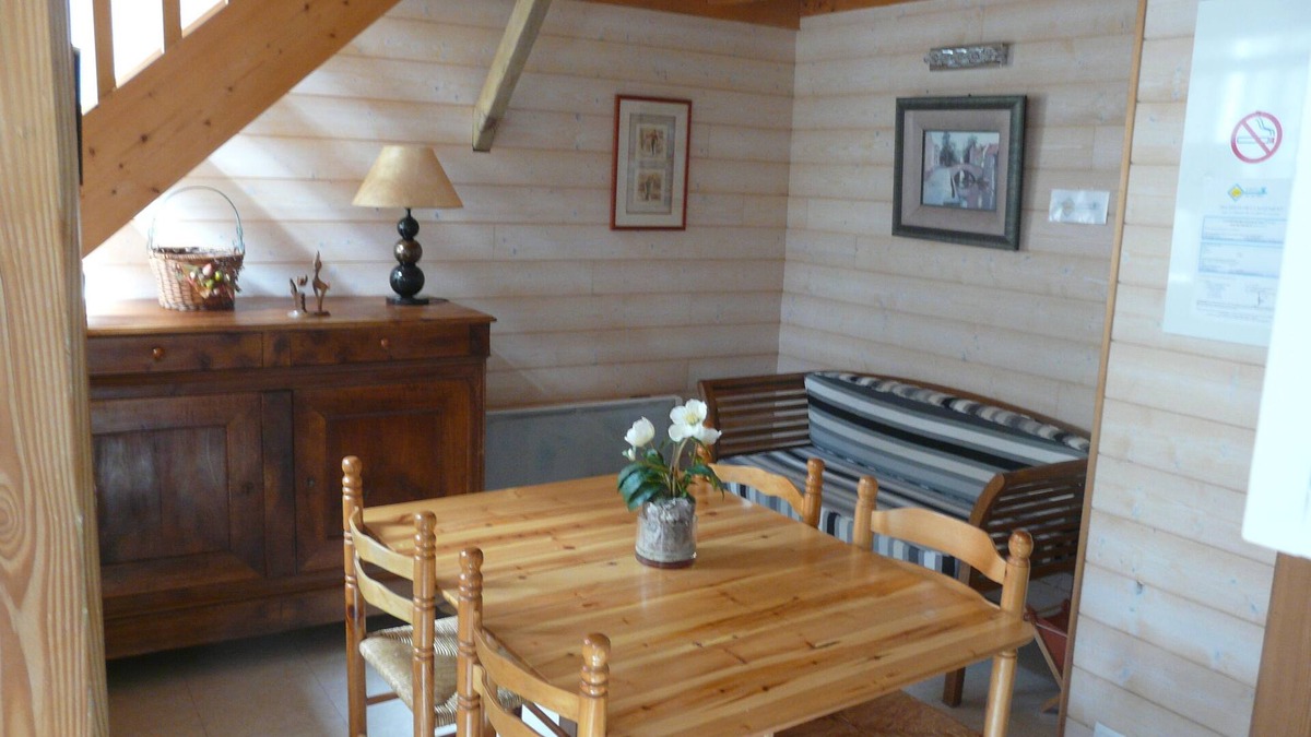 Bareges Apartment | 19th-century residence full of character