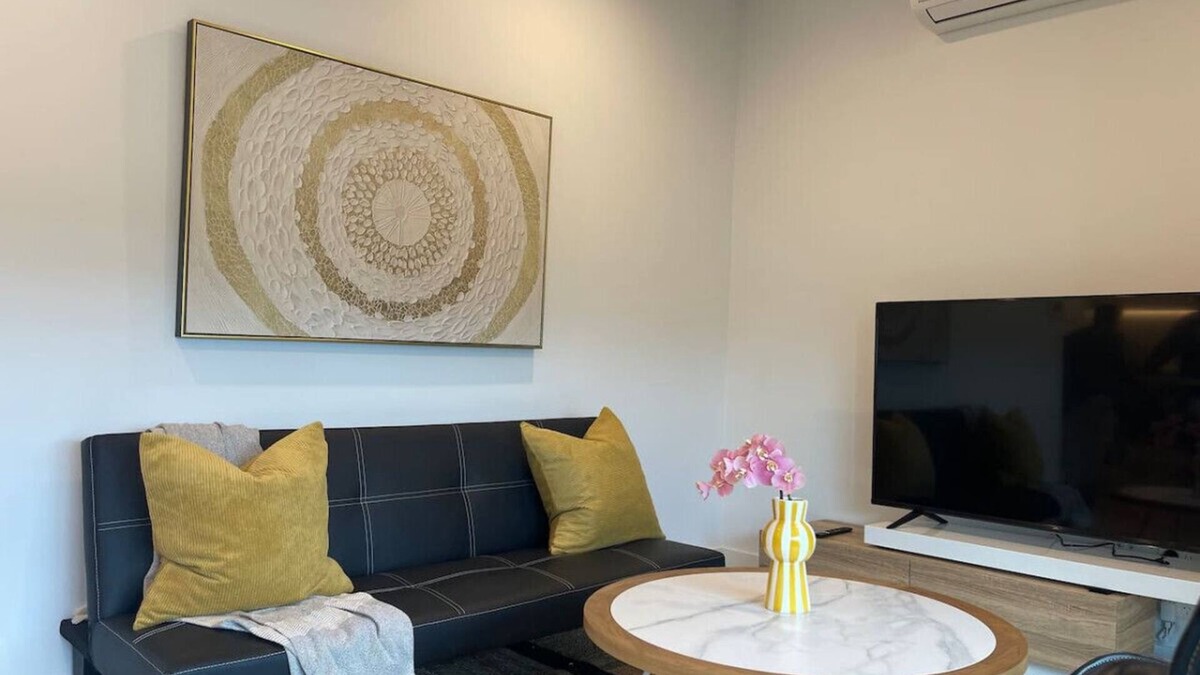 Box Hill Apartment | 1bed 1bath apartment in Box Hill