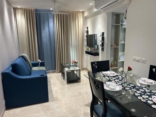 Hiranandani Gardens Apartment | 1BHK in Hiranandani Powai E - SKY HOMES