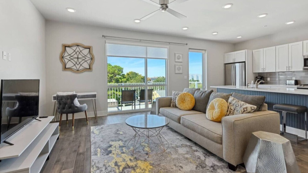Bywater Condo | 1BR/1.5BA Luxury Bywater Condo In New Orleans!