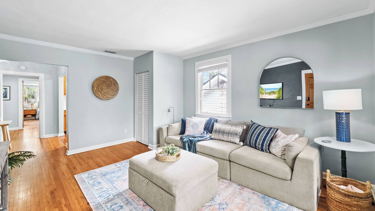 Riverside Apartment | 1BR Historic Riverside Gem | Close to Hospitals
