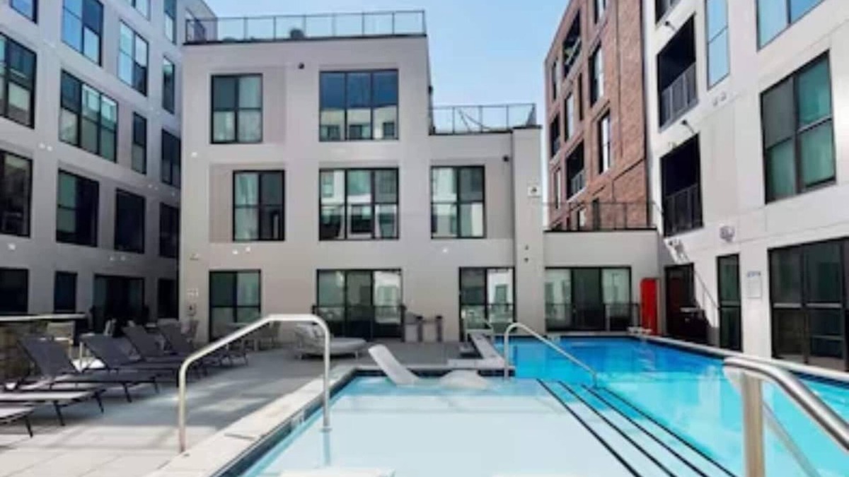 Pendleton Apartment | 1BR OTR CBD Savvy - Free Parking/Gym/Rooftop Pool