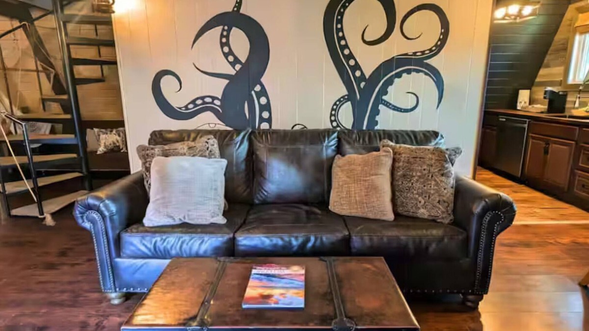 Ocean Shores Villa | 1BR Pirate Beach Villa - Walk to Beach - Pet-Friendly, Sleeps 7