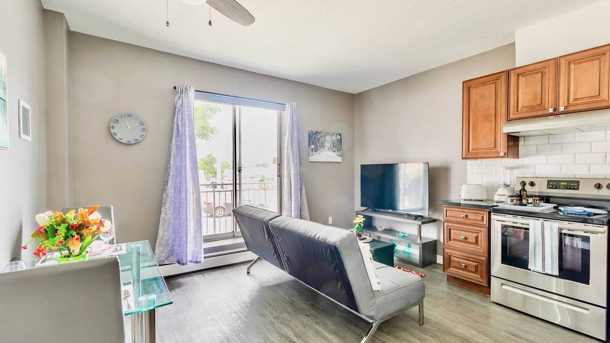 Rosedale Apartment | 1BR Prime Apartment - King Bed!