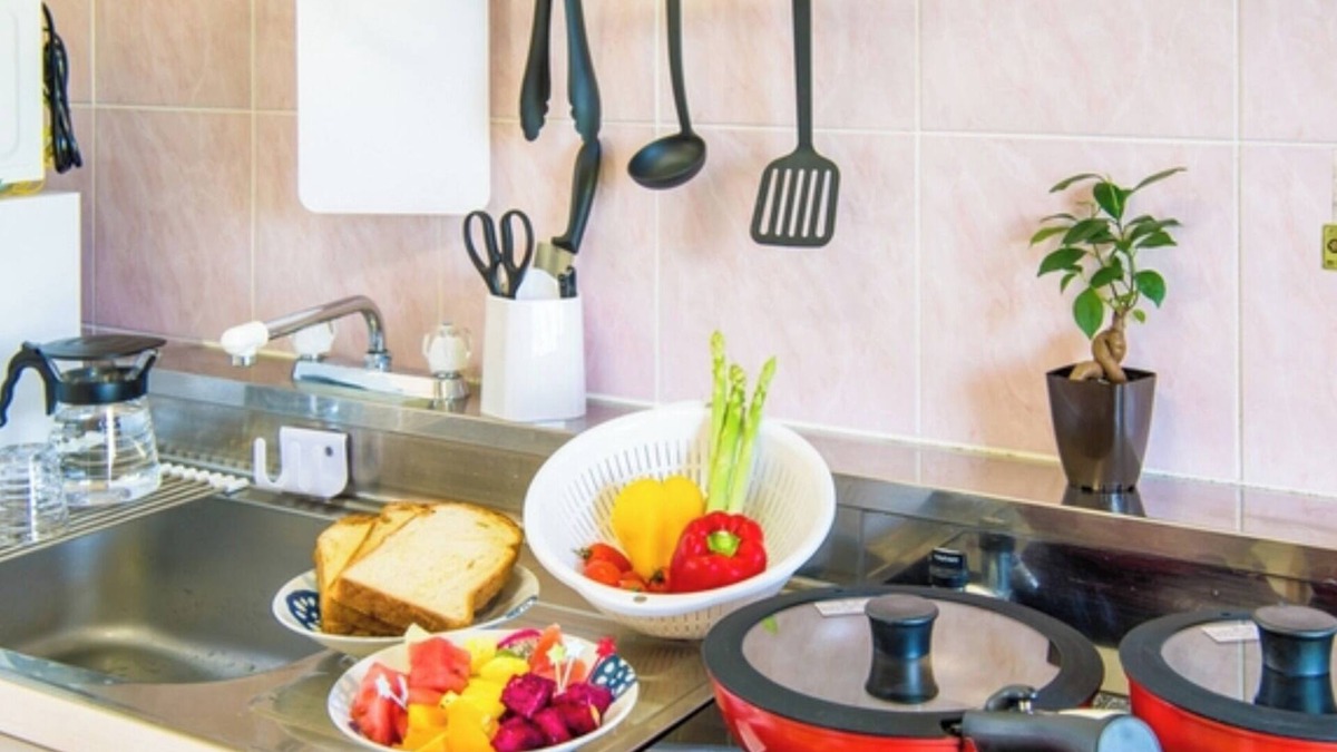 Tokeshi Hotel | 1st and 2nd floors Triple Westernstyle room with induction kitchen Room only/Nakagami-gun Okinawa