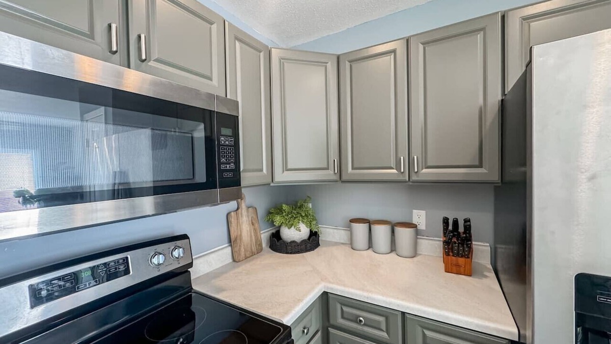 Sioux Falls Condo | 1st Floor Condo, Zero Threshold Door, Garage, Patio