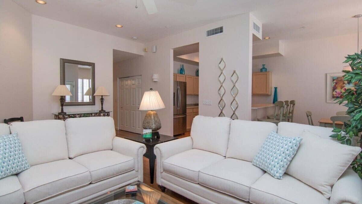 McCormick Ranch Condo | 1st Flr, Enclosed Patio, Mercado Shops, Walkable, Pet Friendly, Family Friendly