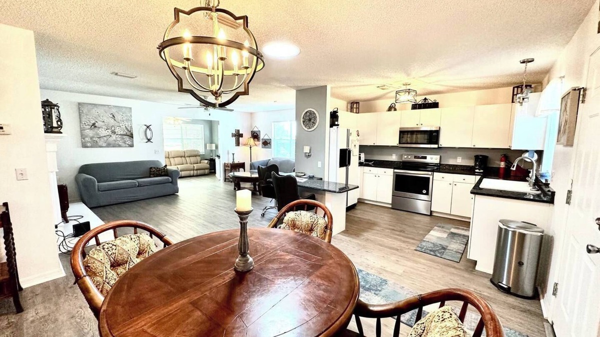 Mira Mesa House | 2/2 in The Village of Mira Mesa