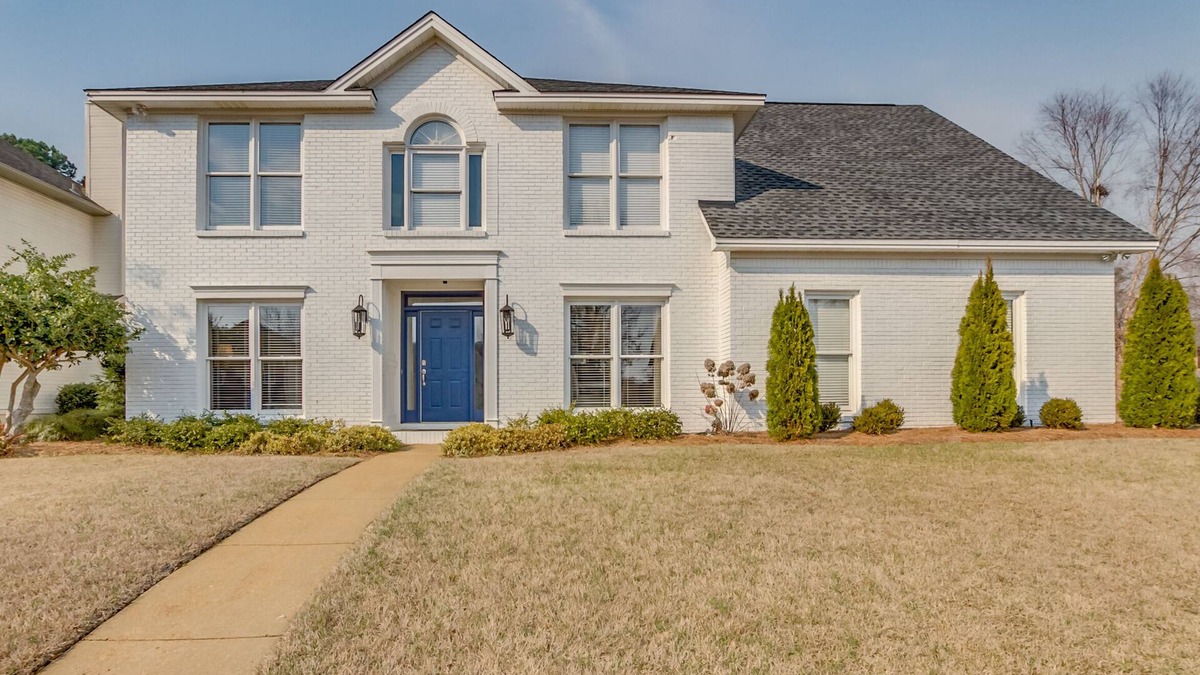 Tuscaloosa House | 2.3 miles to stadium, close to restaurants/grocery, perfect for entertaining!