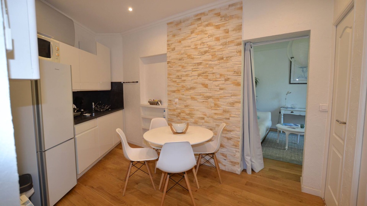 Prado - Republique Apartment | 2/3p 900m from the Croisette, in the