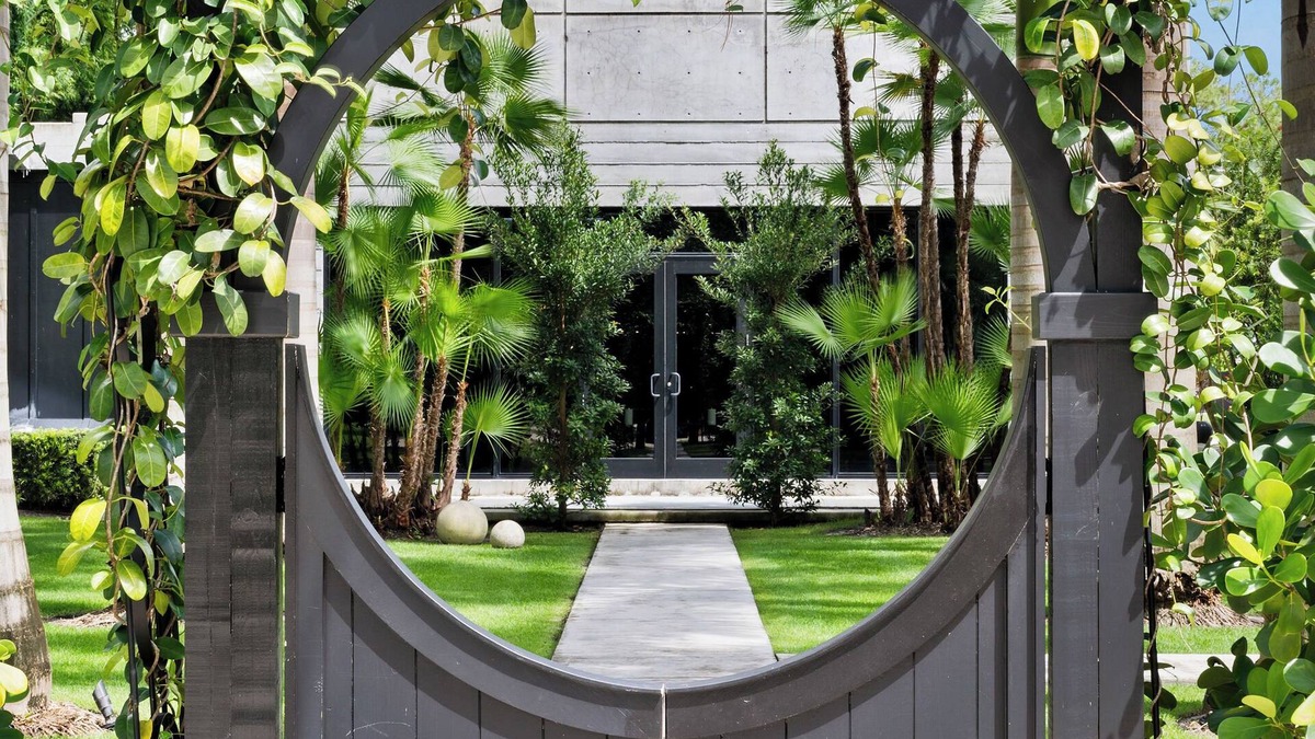 Naples House | 2.5-Acre Modern Industrial Estate w/Cinema, Gym, Pool, Pickle Ball, Hot Tub