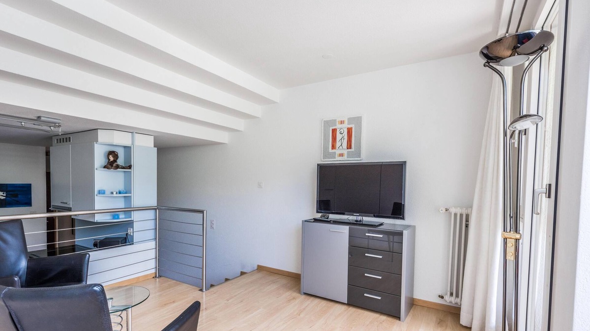 Savognin Apartment | 2.5 room apartment for 1 - 6 people with a view of the village of Savognin