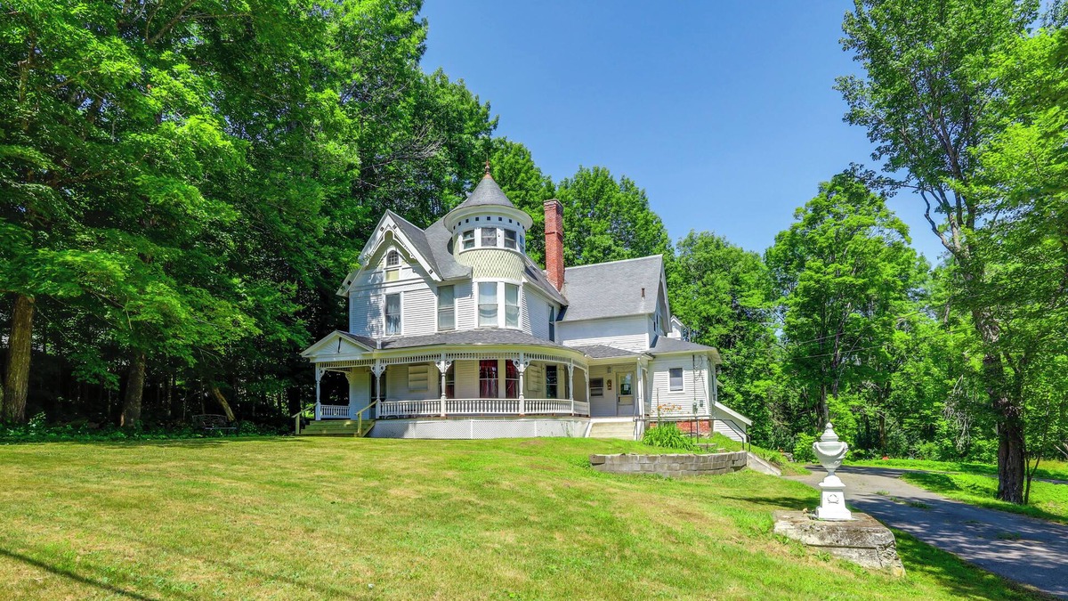 Brownville House | 2-Acre Property: Victorian Home in Brownville!