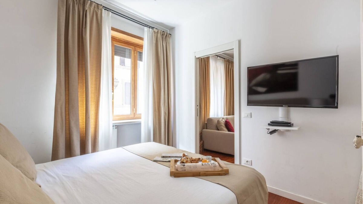 Rione IV Campo Marzio Apartment | 2 Apartments in the same building Piazza del Popolo 1+2