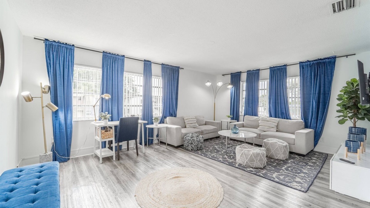 Survey Creek Apartment | 2 BD Condo - Sleeps 4 - Palm Wave Stays