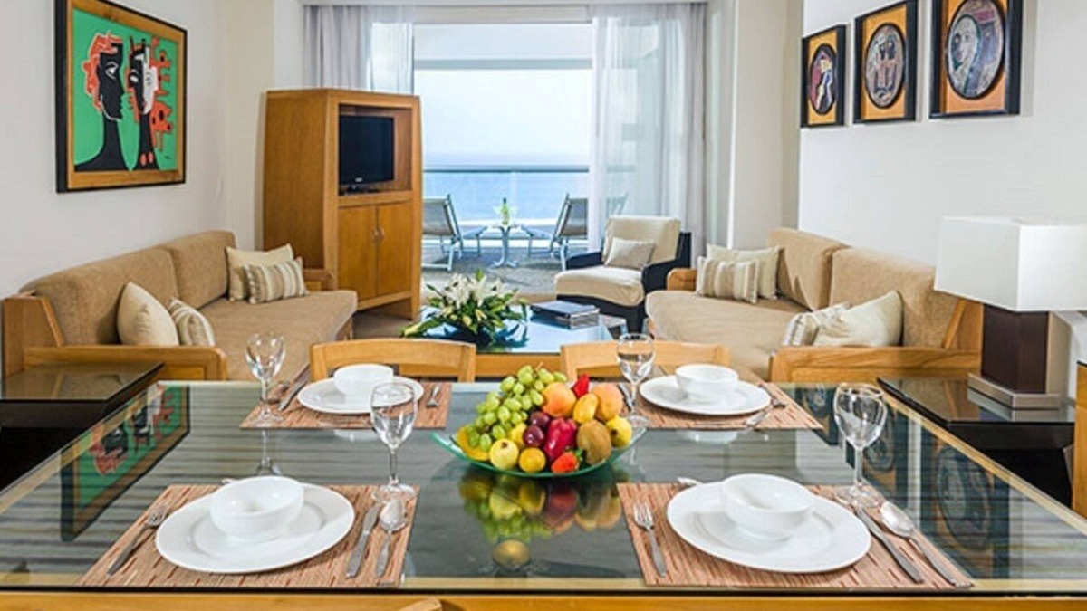 Granjas del Marques Apartment | 2 Bdrm Suite w/Kitchenette on the Beach in Acapulco