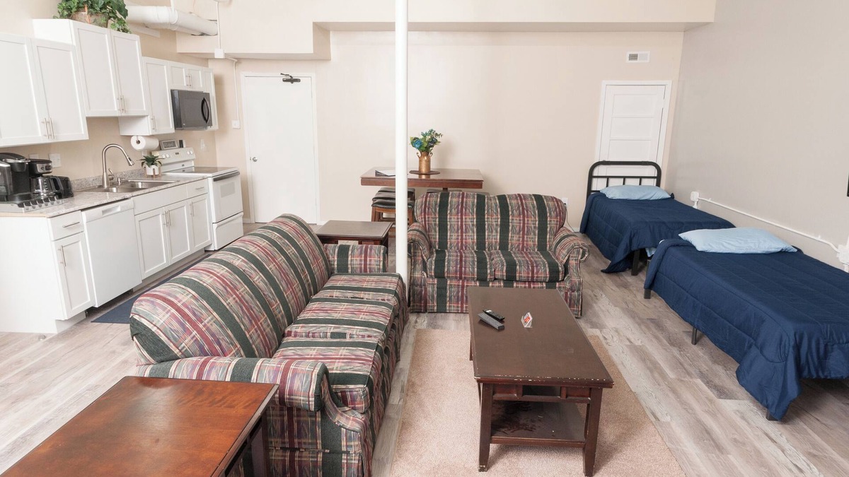 Anchor Bay Harbor Apartment | 2 Bed, 1 Bath, Ground Floor, Sleeps 7, Loft Style Open Concept Apartment