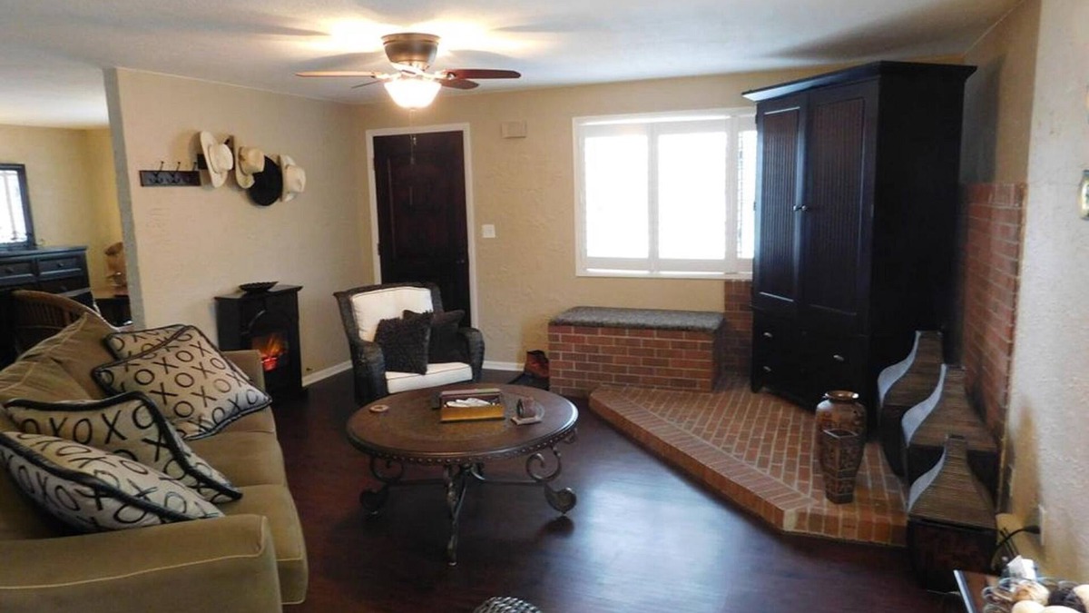 Cody House | 2 Bed/2 Bath add bedrooms + 50 a night 2 blocks to downtown