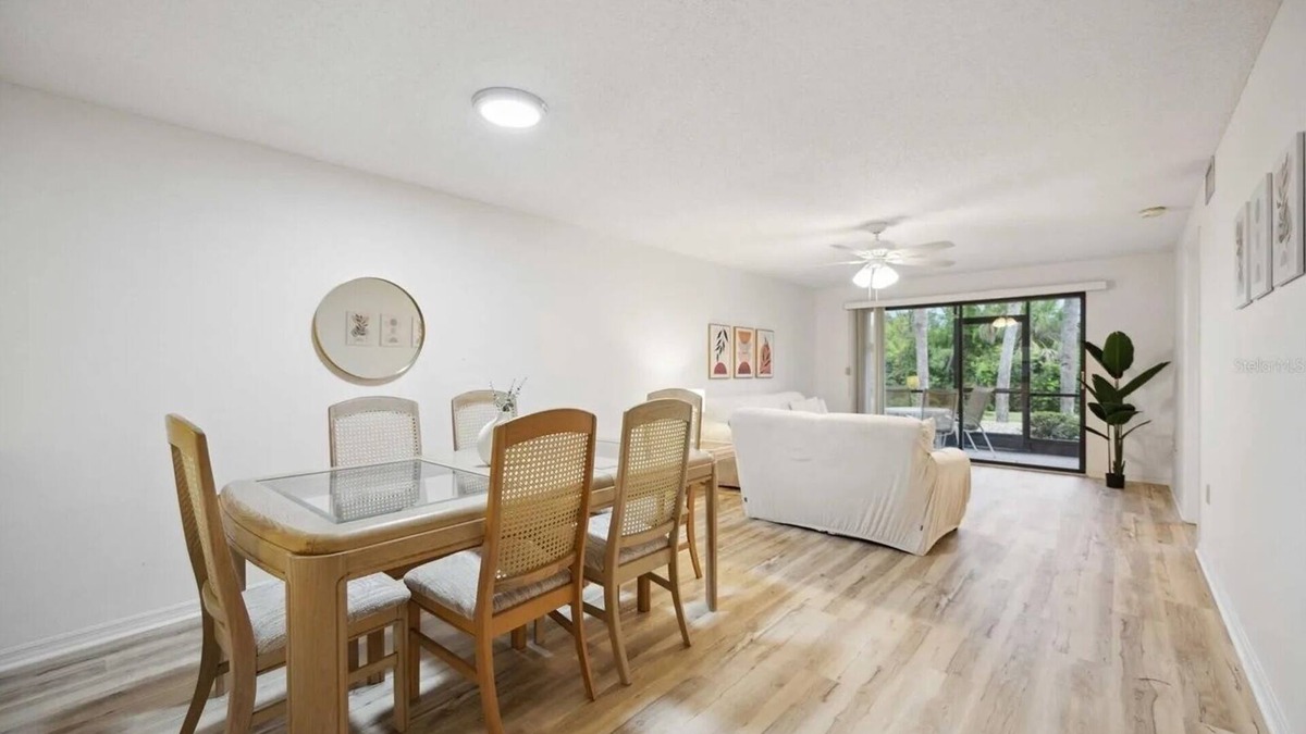 Venice Condo | 2 Bed 2 Bath Condo on Golf Course in Quiet Safe Community, 4 Miles to Beach