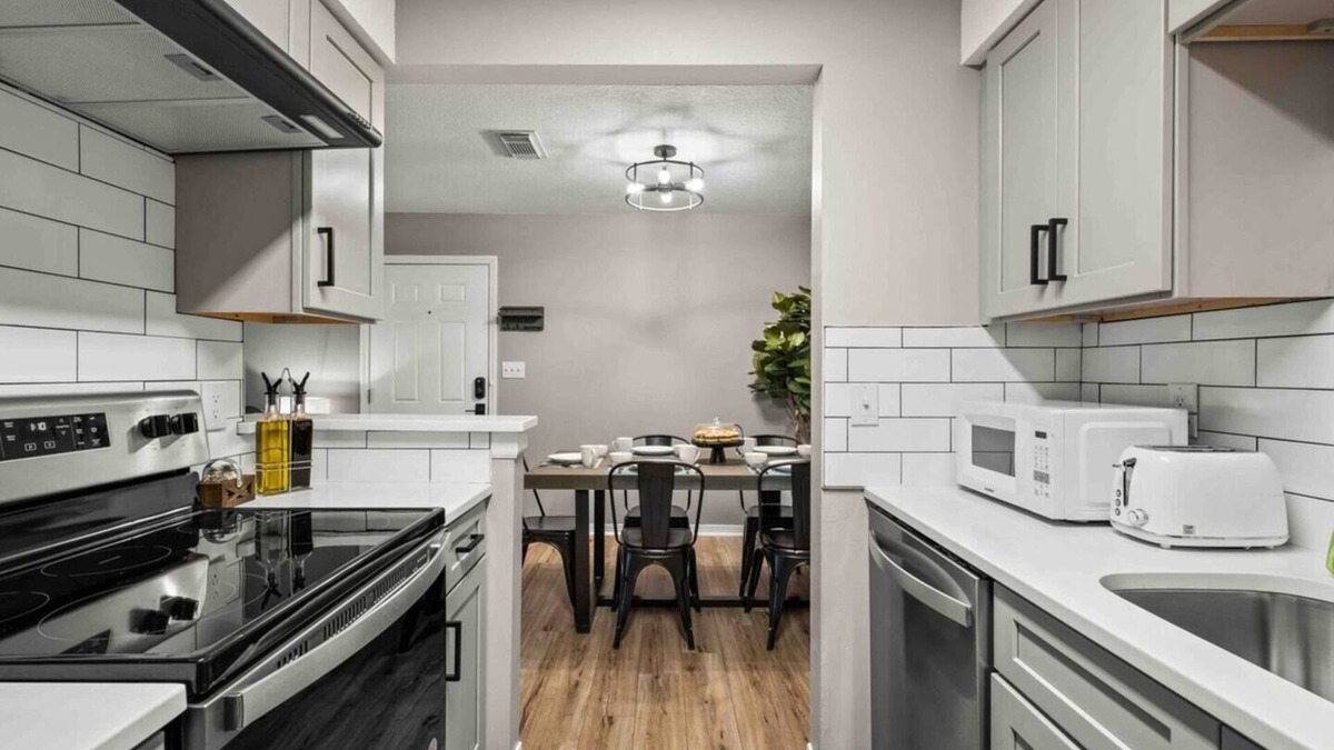 Northeast Pensacola Condo | 2 bed/2 bath condo with Balcony * ALL NEW * Bears Den H