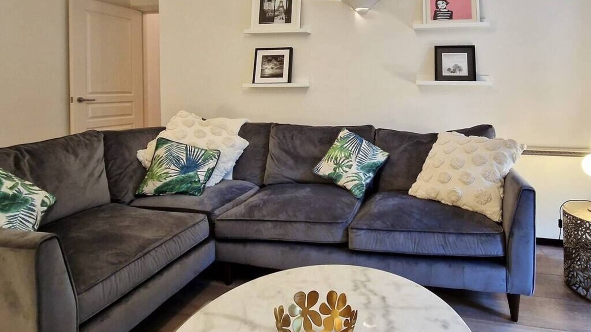Ballsbridge Apartment | 2 Bed Apartment in Leafy Sandymount, Dublin 4