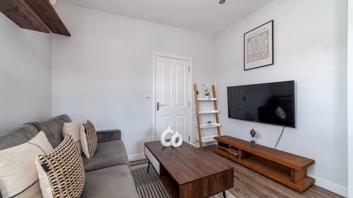 Brent Apartment | 2 Bed Apartment in Willesden