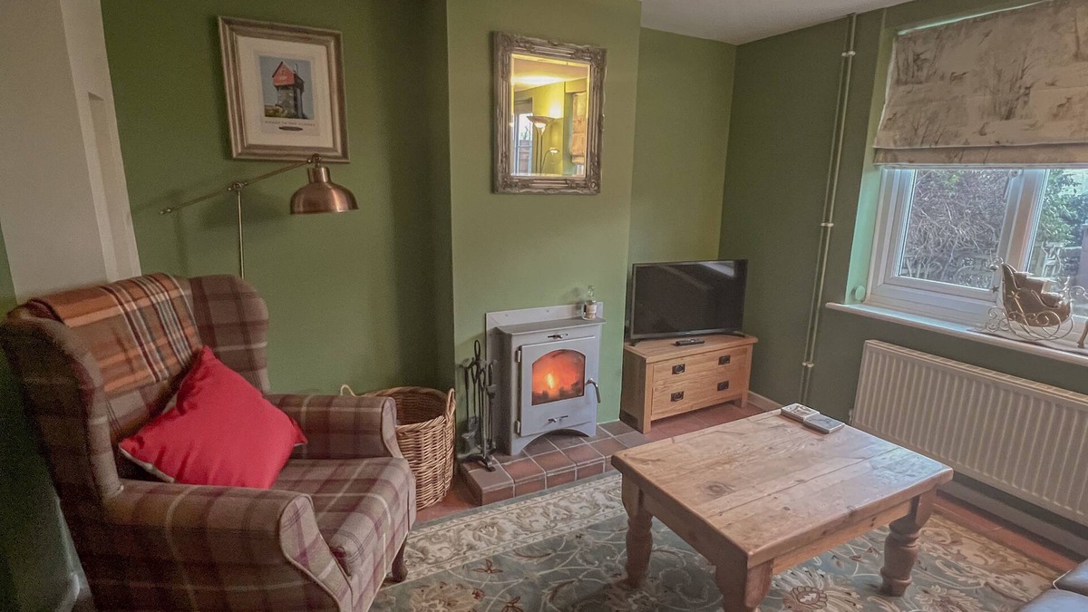 Knodishall Cottage | 2 bed bolthole minutes from Thorpeness & Aldeburgh