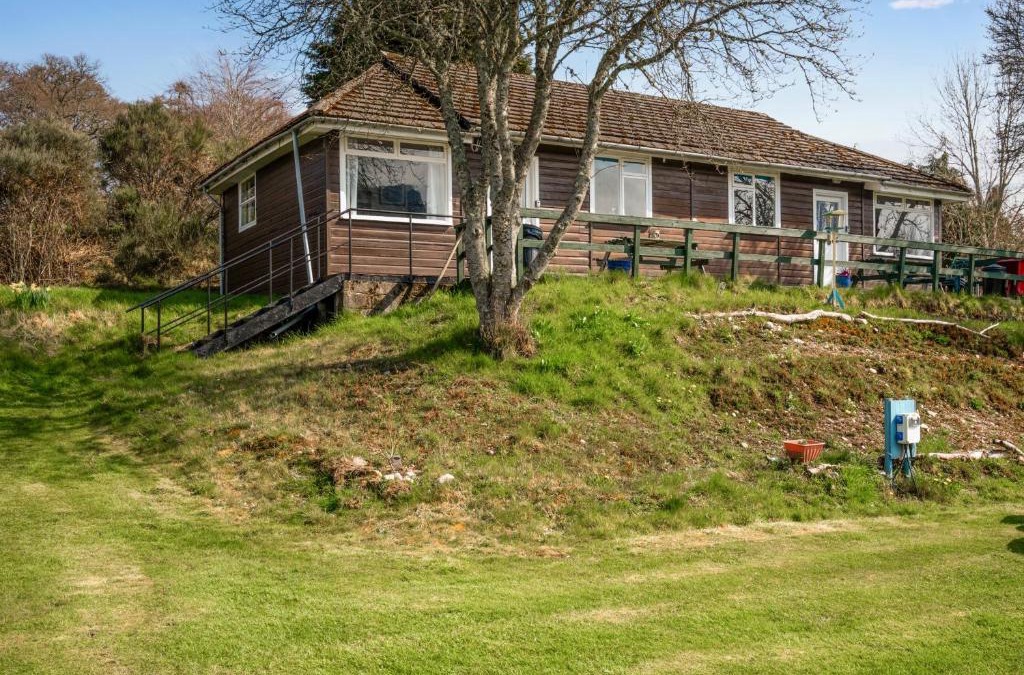 Contin Ski Chalet | 2 Bed Chalet - Sleeps 3 - Parking - Wifi