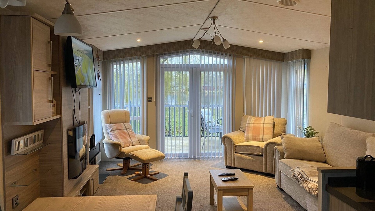 Great Houghton House | 2 Bed Cosy Lodge