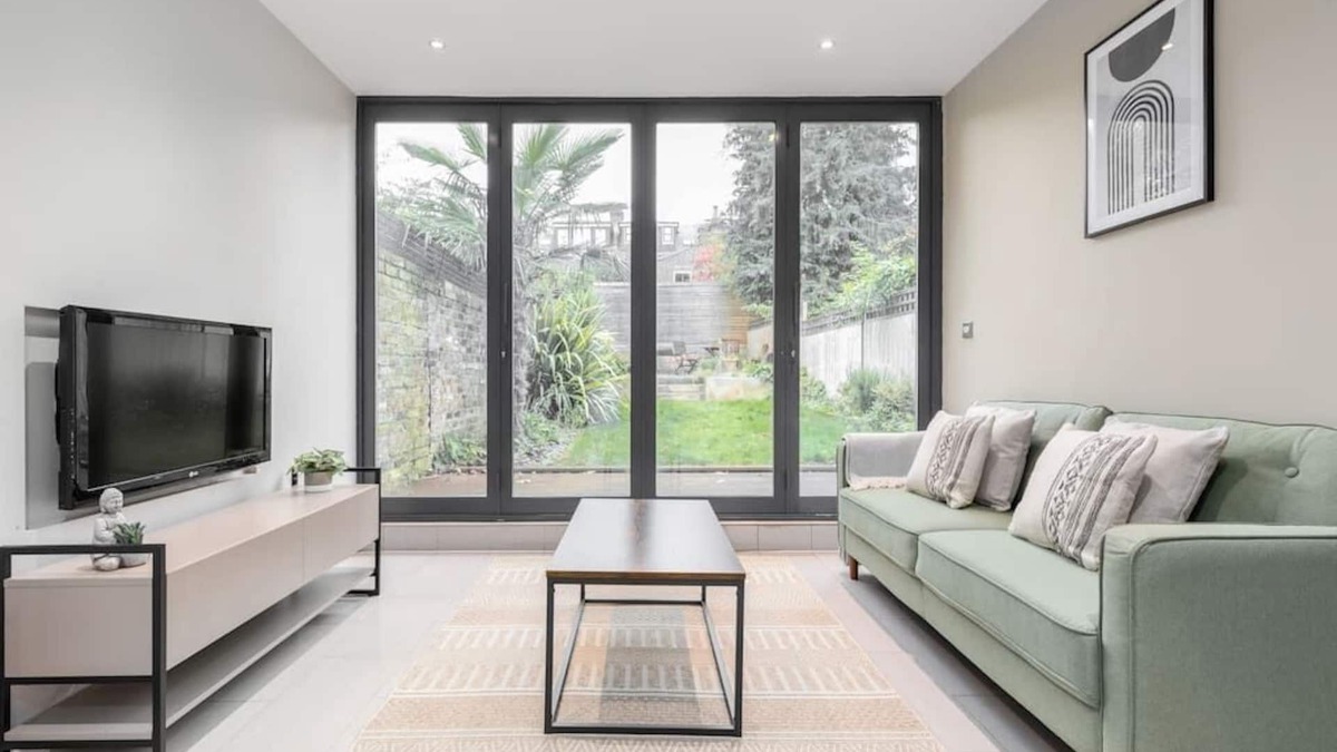Acton Apartment | 2 Bed Garden Flat in Acton