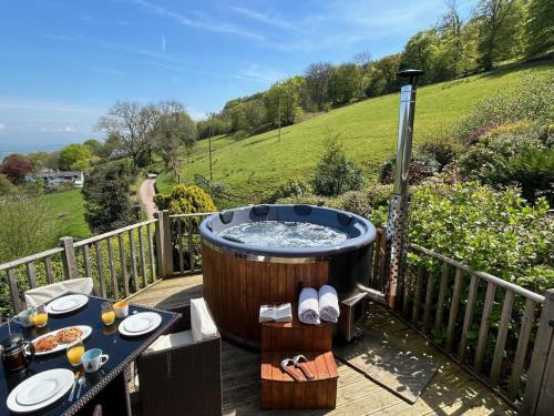 Llanvair Kilgeddin House | 2 Bed in Abergavenny 83894