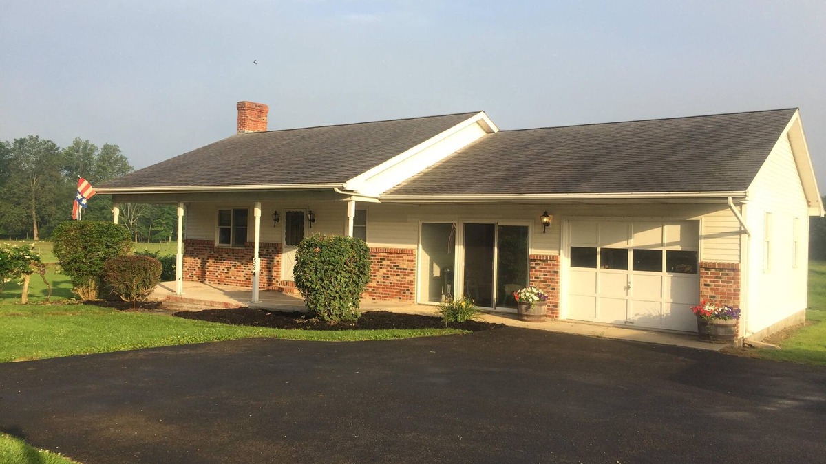 Blandburg House | 2 Bedroom 1 Bath Ranch House Within Walking Distance Of Little Juniata River.