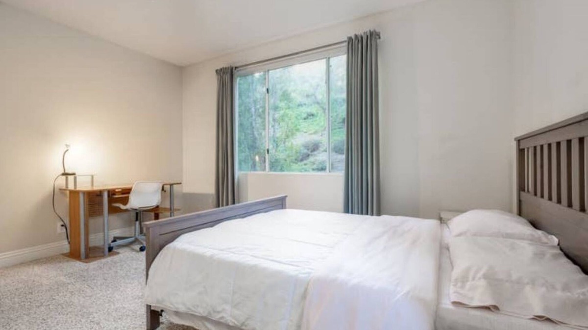 Aliso Viejo Condo | 2 Bedroom 2 Bath Condo in Resort Style Complex - Month to Month Only