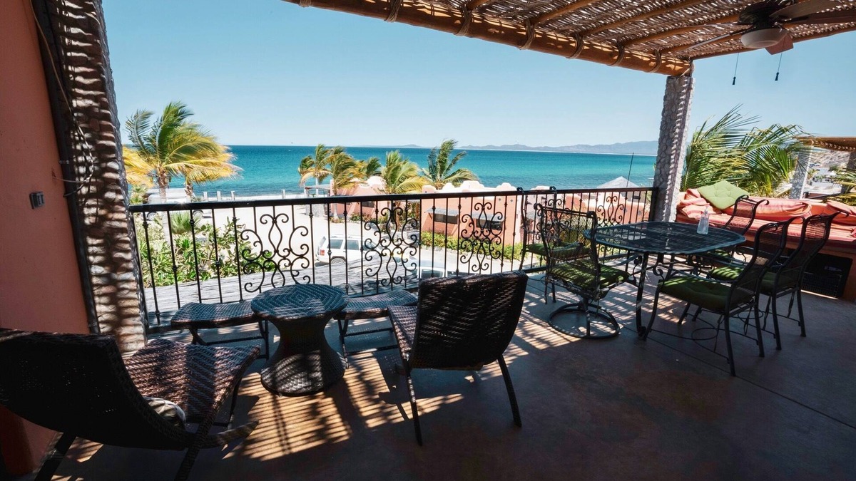 El Sargento House | 2 bedroom 2 bath house with fully equipped kitchen