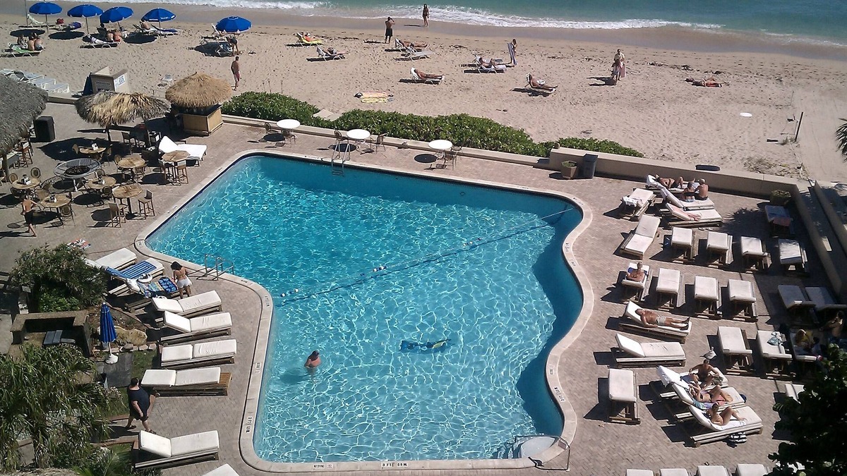 Galt Mile Condo | 2 Bedroom/2 Bath Direct Oceanview - Ocean Manor, Renovated owner's unit!